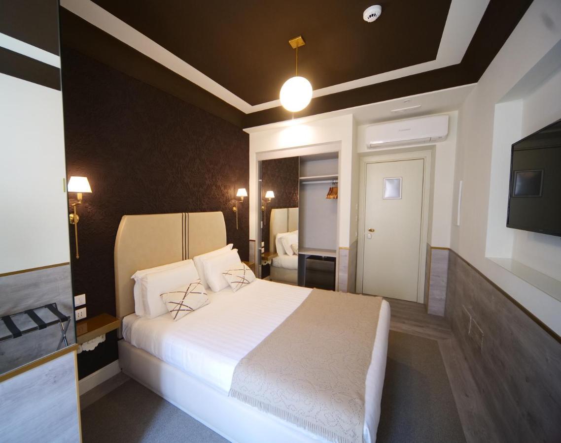 Relais Luxury Corso Hotel Rome Exterior photo