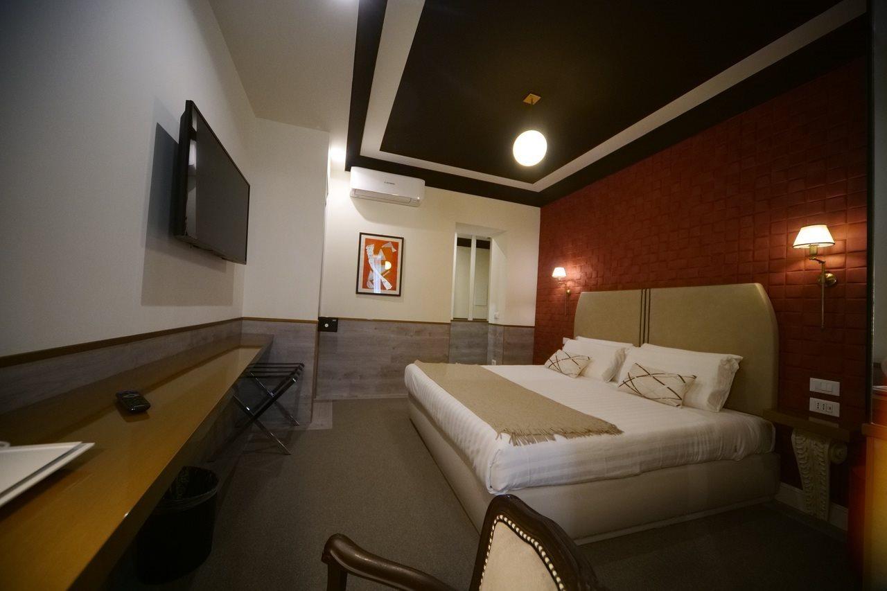 Relais Luxury Corso Hotel Rome Exterior photo